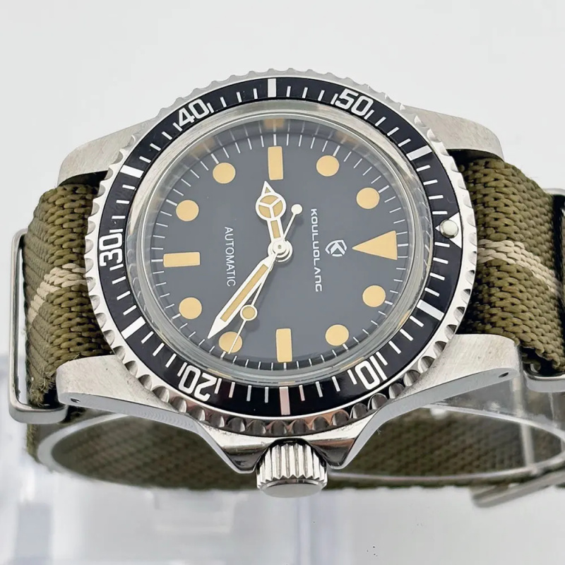NH35 vintage 40mm sapphire gla - Tropic Strap Vintage のレビューと価格