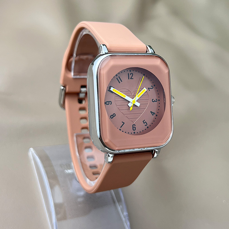 Fashion Minimalist Women Quart - Silicone Band Women のレビューと価格