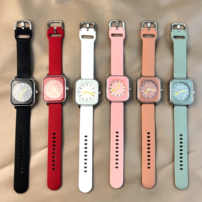 Fashion Minimalist Women Quart - Silicone Band Women のレビューと価格